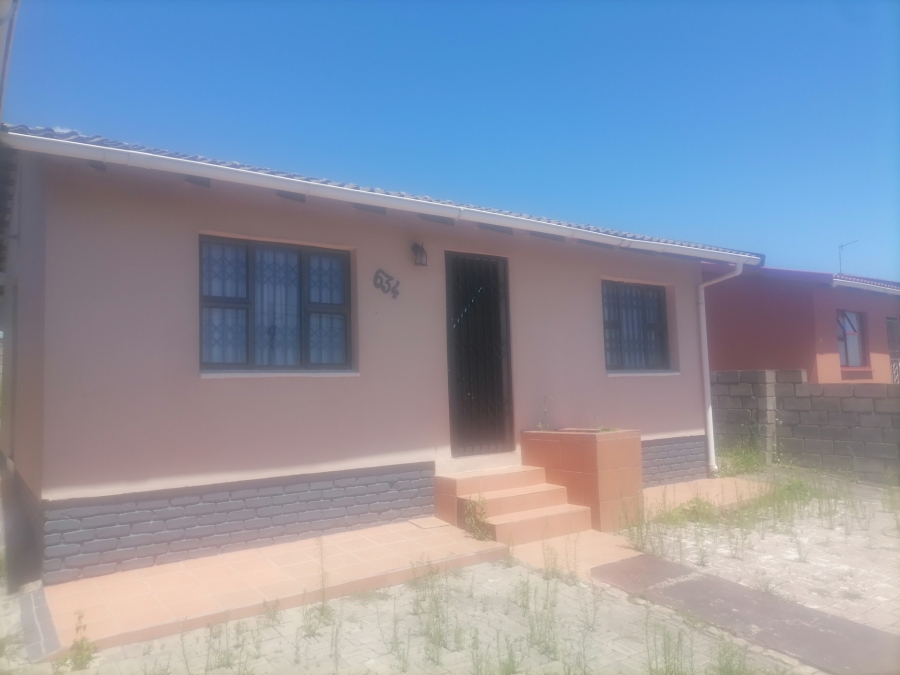 2 Bedroom Property for Sale in Phakamisa Eastern Cape